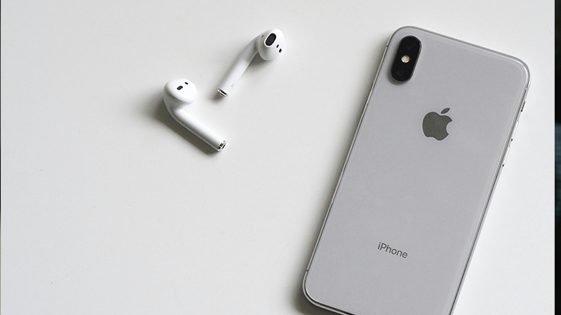 EvolutionofiPhoneBlog.png